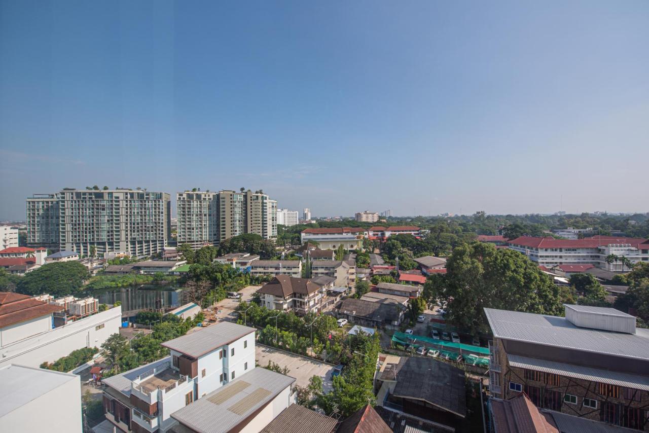 The Empress Premier Chiang Mai - Sha Extra Plus Dış mekan fotoğraf View of the district