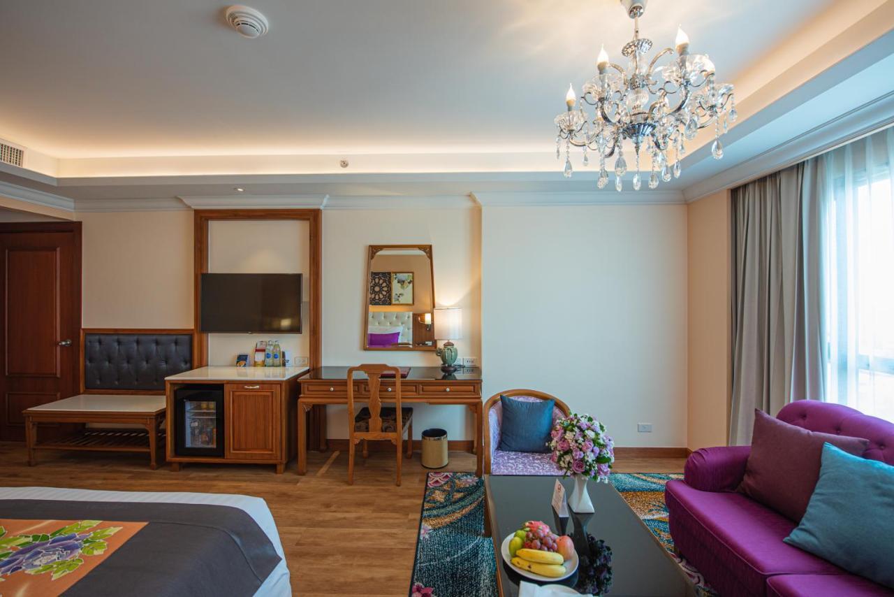 The Empress Premier Chiang Mai - Sha Extra Plus Dış mekan fotoğraf A suite at the hotel
